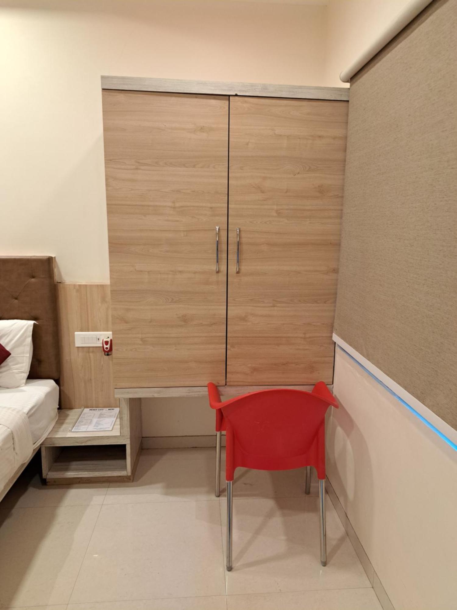 Hotel Onella Regency Panchgani Esterno foto