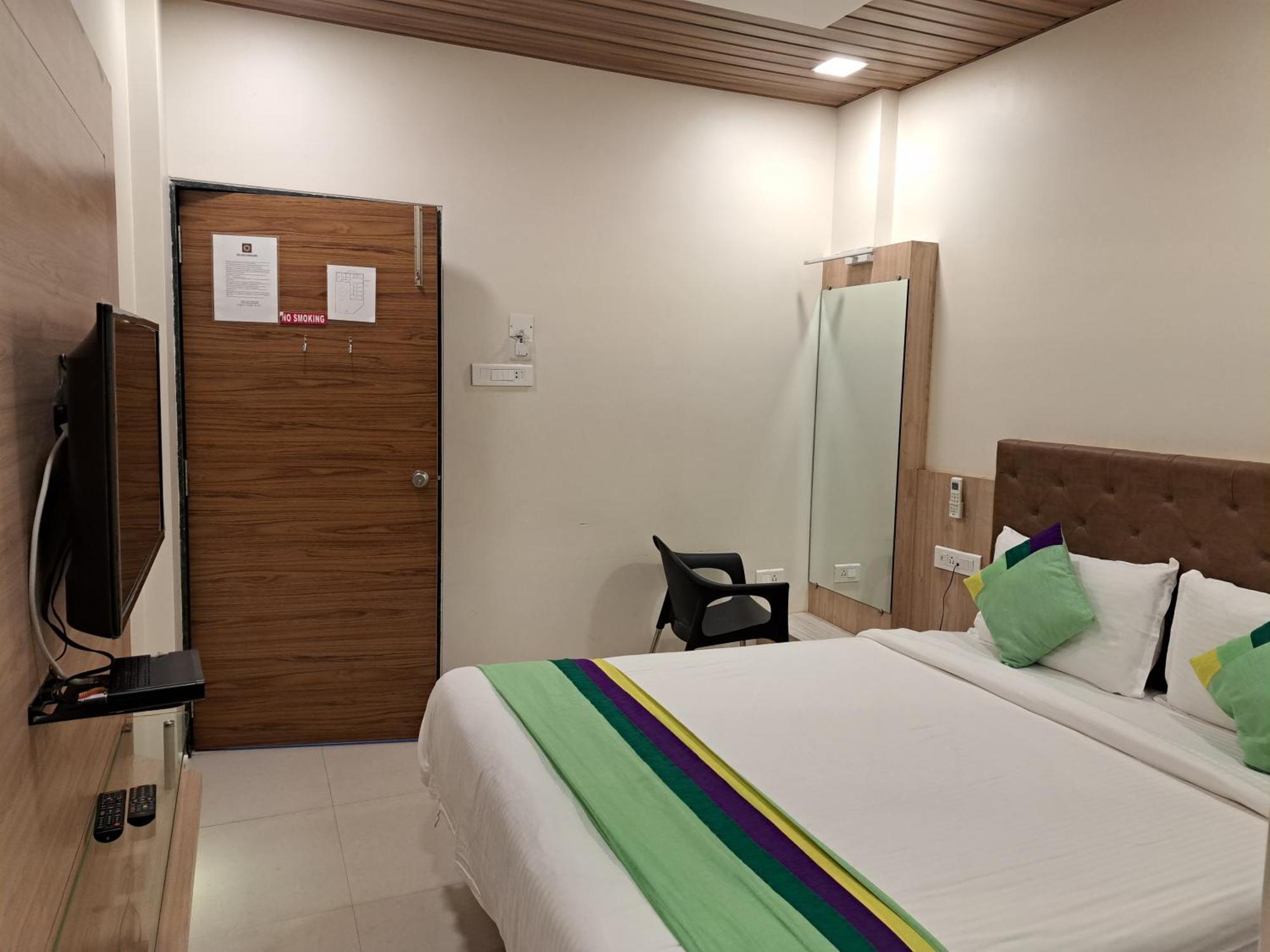 Hotel Onella Regency Panchgani Esterno foto