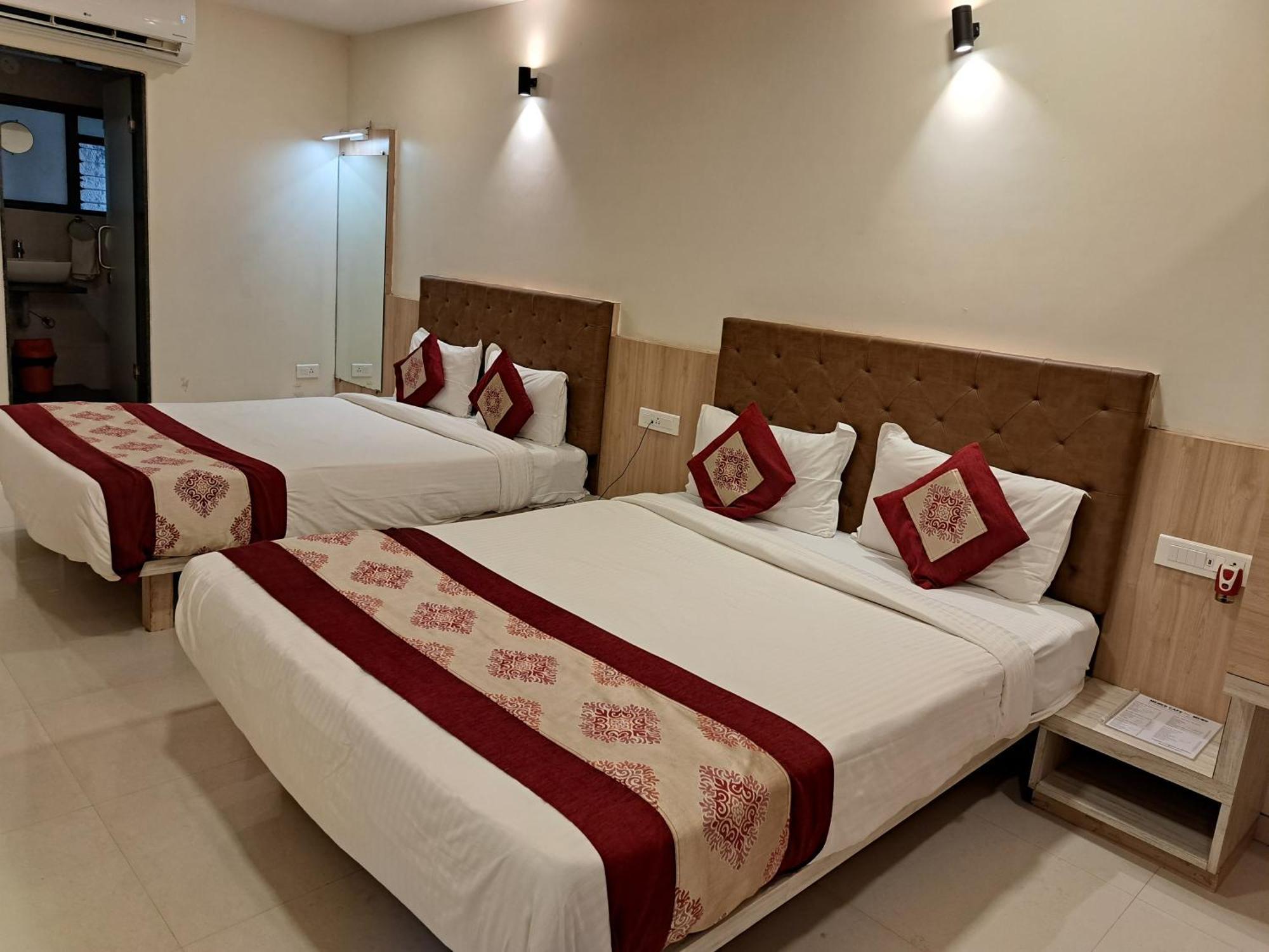 Hotel Onella Regency Panchgani Esterno foto