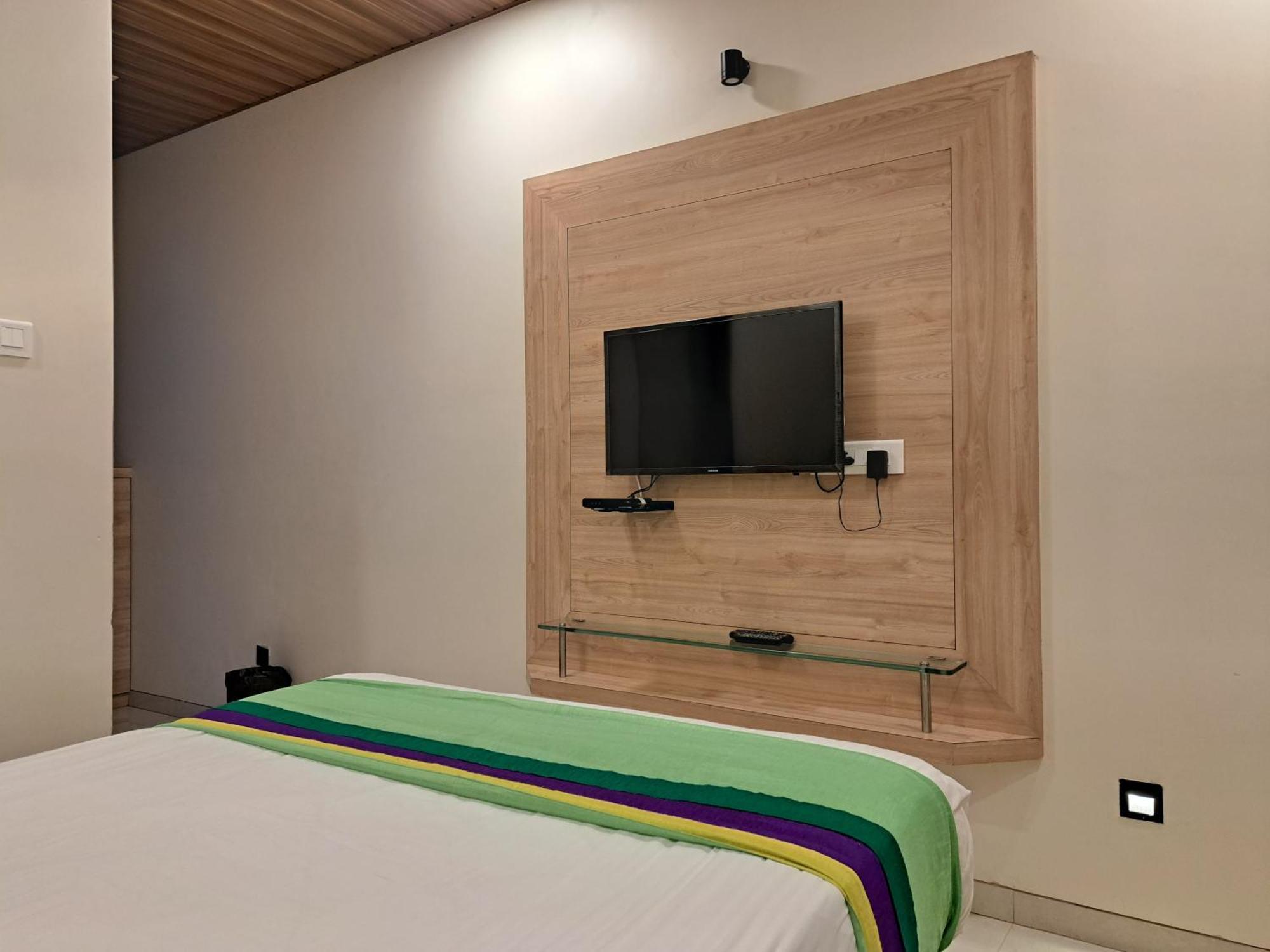 Hotel Onella Regency Panchgani Esterno foto